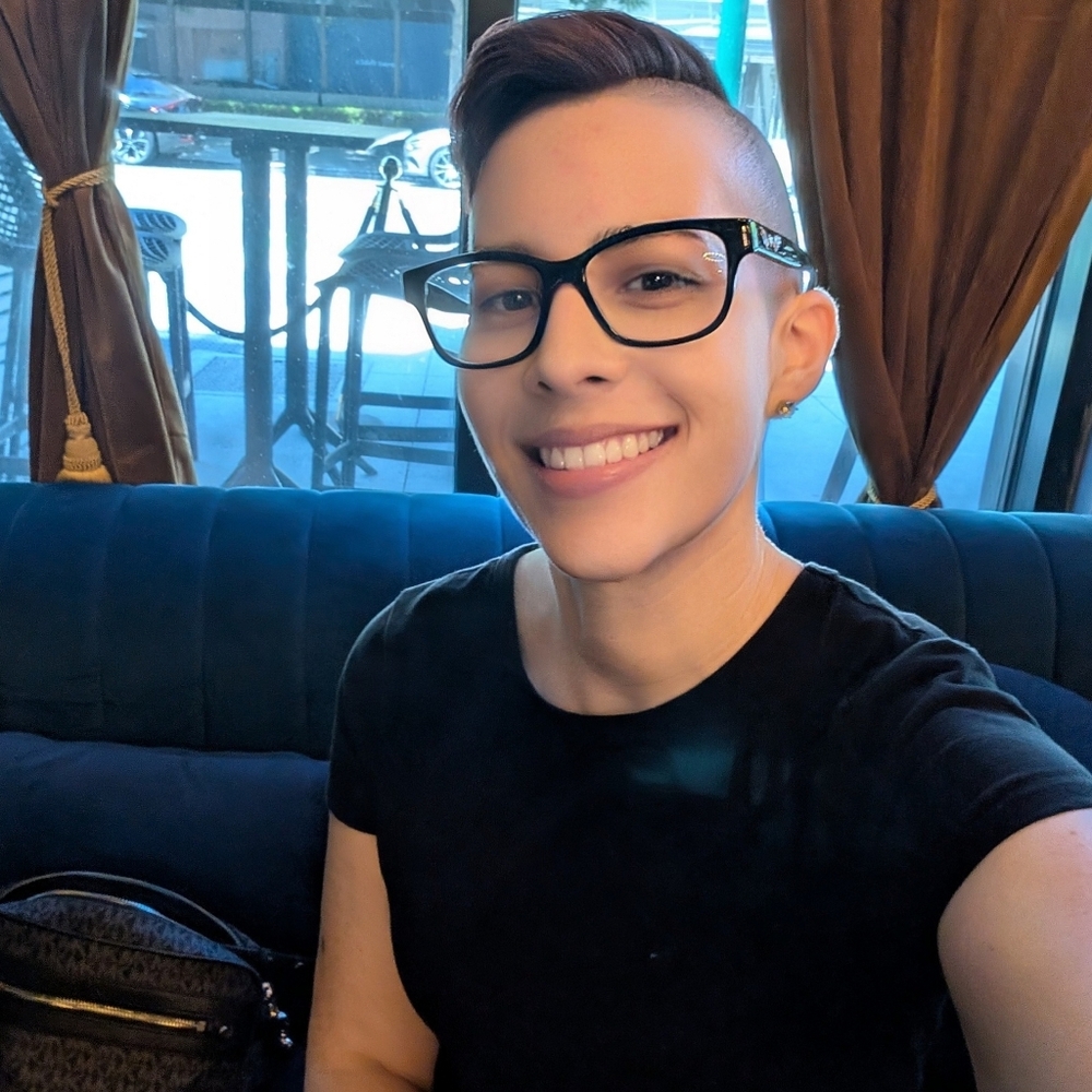 Meet your Posher, Lisa